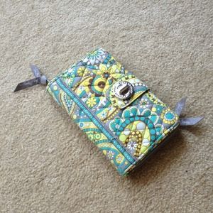 Vera Bradley turn lock wallet :)