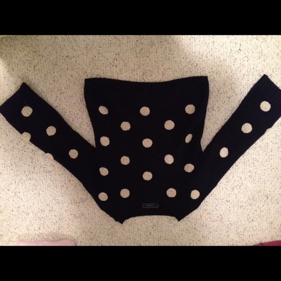Knit Navy Blue sweater with Cream Polka Dots