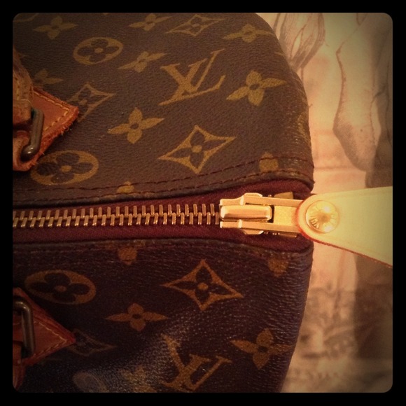 Extra pics of Louis bag