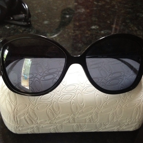 🌟Reduced🌟Great pair of Oakleys!!
