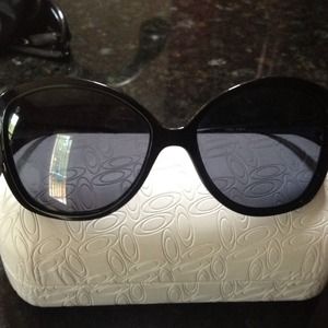 🌟Reduced🌟Great pair of Oakleys!!