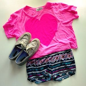 Wildfox Tops - Wildfox heart crop Wildfox Tops - Wildfox heart crop