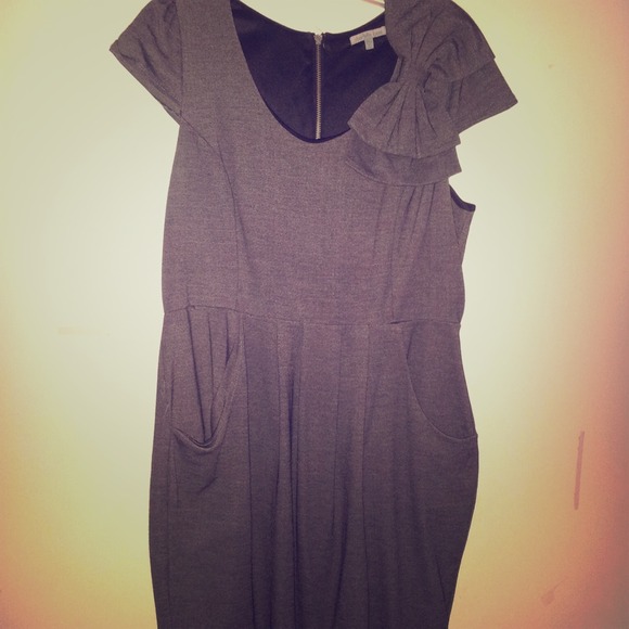 Empire waist zip up dress