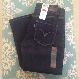 ✨ Reduced - Levi's Curve ID - Jeans