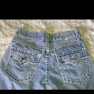 Authentic truereligion jeans size 32 cut n2 capree