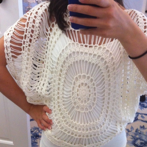 Stunning off white crotchet top