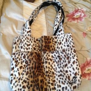 Felt leopard lunch bag