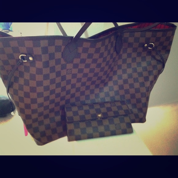 LV Neverfull bag, wallet sold