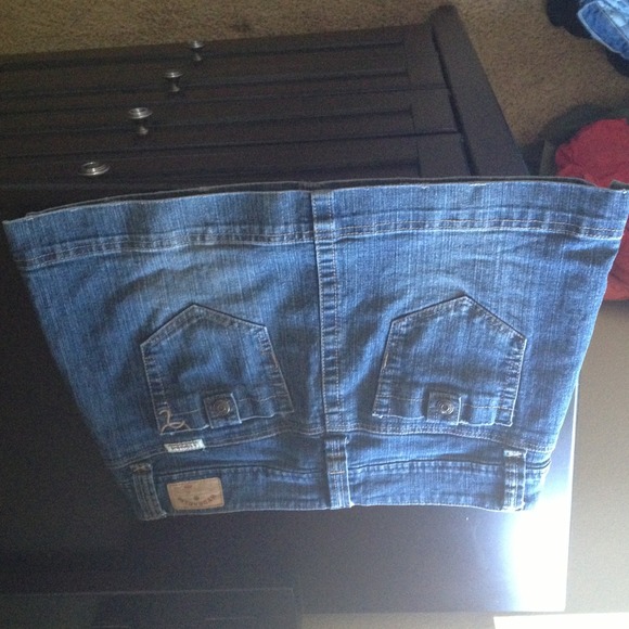 Mini skirt - Picture 2 of 2