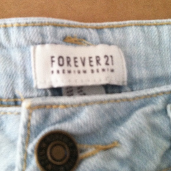 Forever 21 high waisted shorts - Picture 2 of 3