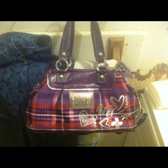 🔴🔴ON HOLD🔴🔴Poppy Coach handbag
