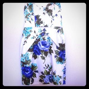 Forever21 sweetheart pleated dress