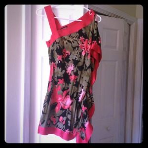 Bebe XS floral design.