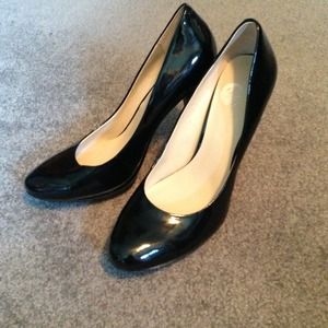 Nine West Black Patent Leather Pumps