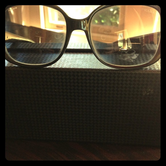 Reduced- Prada Sunglasses - Picture 1 of 2