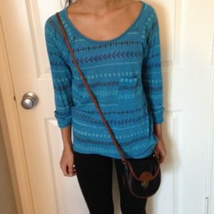 🚨Sold 🚨Tribal shirts w/frocket NWOT