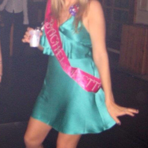 ❌Donated❌ Halston Heritage Party Dress - Picture 2 of 3