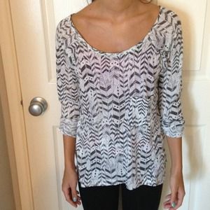 🚨Sold🚨Pacsun Tribal top