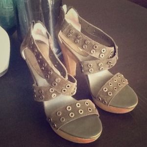 Barely worn olive green suede shoes