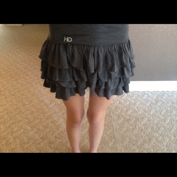 Gilly Hicks Ruffle Skirt - Picture 3 of 3