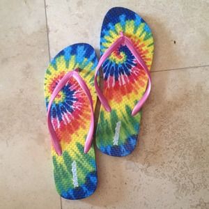 Super Cute Tie Dye Flip Flops! Size 10 NWOT