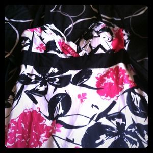 Semi Formal Floral Dress🌸🌸🌺🌸🌸