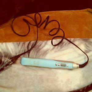 📢📢PRICE REDUCED 📢📢Remington straightener!