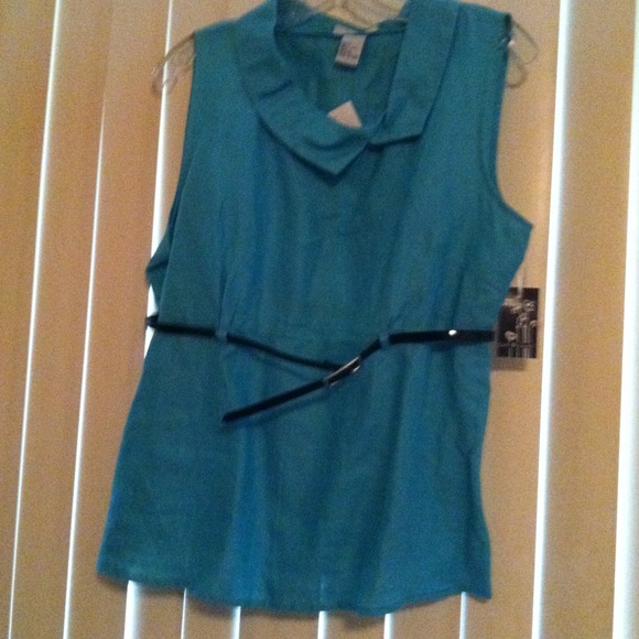 BUSINESS ATTIRE!! Lucy & Laurel Office Wear - Picture 1 of 2