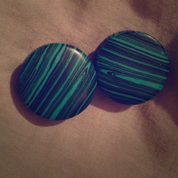 Stone plugs