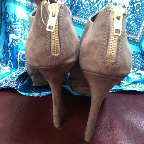 ❌SOLD/BUNDLED~SEXY BOOTIES❌ - Picture 2 of 4