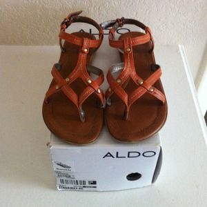 🚫TRADED🚫 Orange Aldo Gladiators