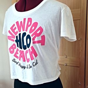 ✨NWOT Hollister Crop Top✨
