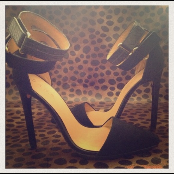 🚫🚫SOLD in bundle🚫🚫 L.A.M.B. "Oxley" pumps - Picture 4 of 4