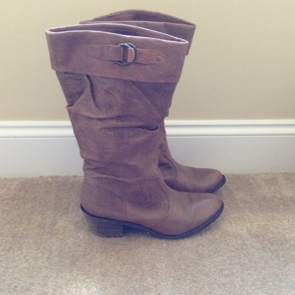 Steve Madden brown boots