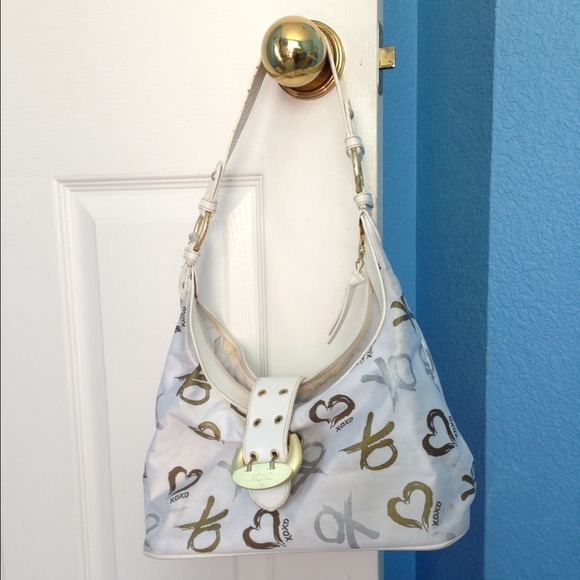 ❌SOLD in bundle❌ White XOXO handbag