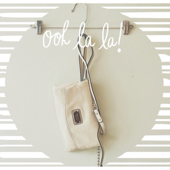 *REDUCED* Brand New Nine West Wristlet!
