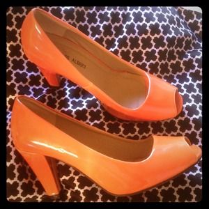 Orange Peep-Toes
