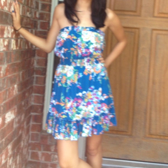 Forever 21 floral strapless dress