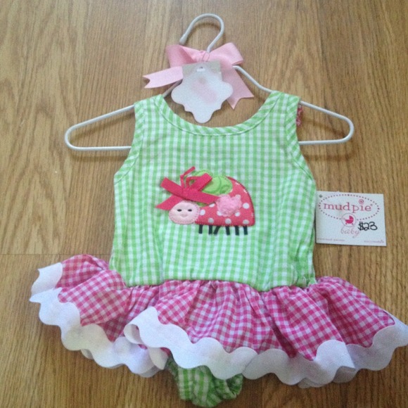 🚫Sold🚫Mudpie 0-6 mo sun suit