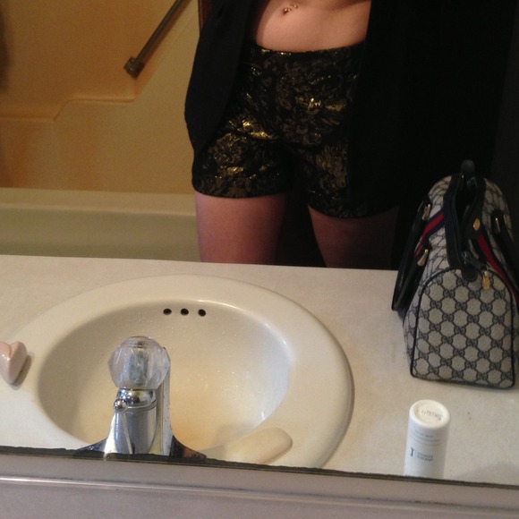 Adorable size 6 unique patterned shorts!!!!