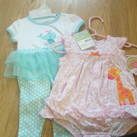 🚫Sold 🚫Carter's 2 outfits