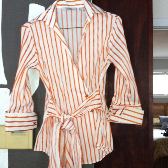 SOLD 72hr SALE $10 Zara Basic stripped top - Picture 2 of 3