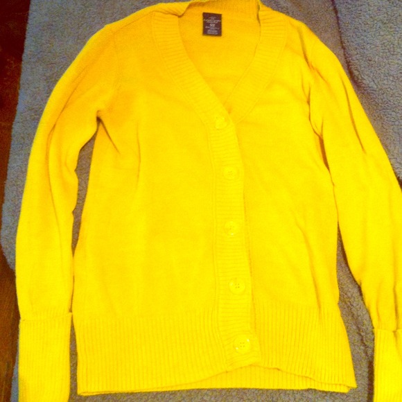 🚫HOLDING🚫CARDIGAN