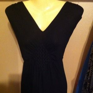 Black sleeveless stretchy top