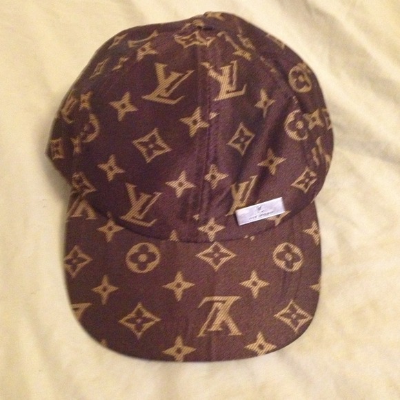 LV hat