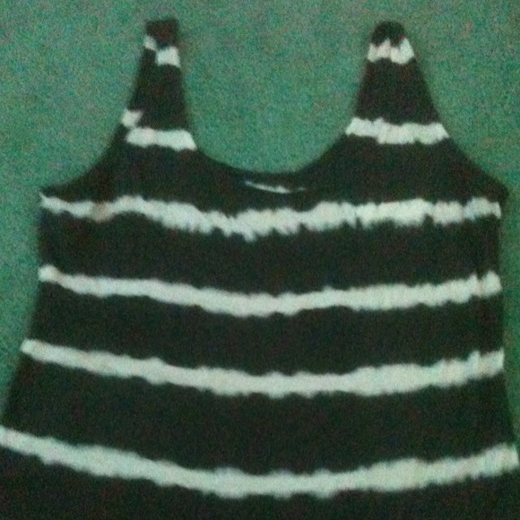 Grey and white tank top - Picture 1 of 4