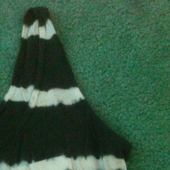 Grey and white tank top - Picture 3 of 4