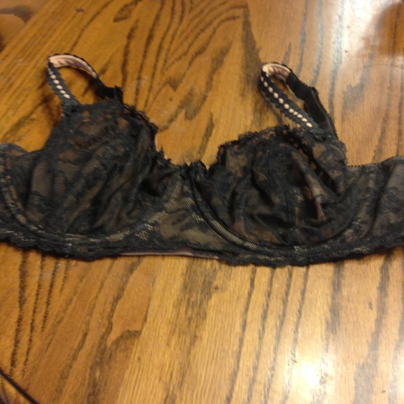 VS Black with Nude Lining Bra Size 34DD