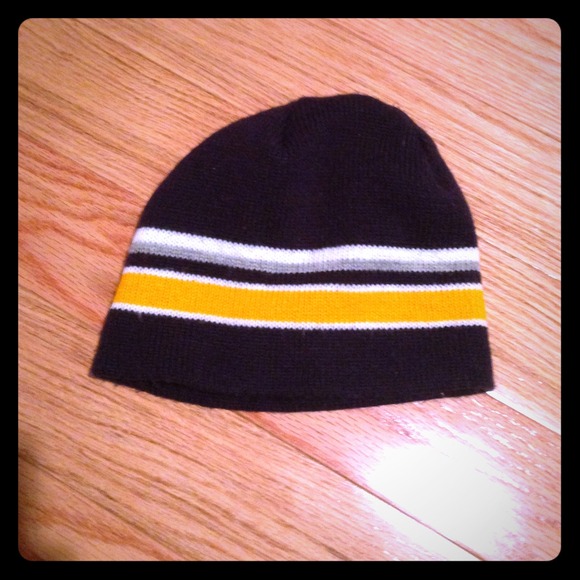 Sold!! Warm blue gold and white hat