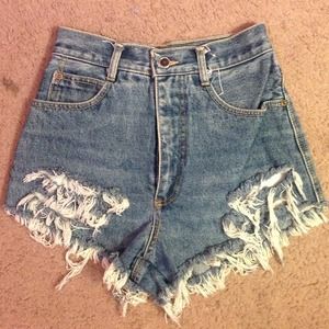 ⭐SOLD⭐ Vintage High Waisted Shorts